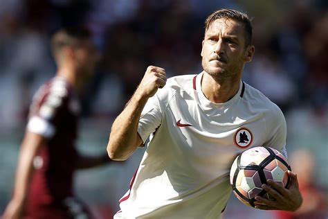 francesco totti latest news.